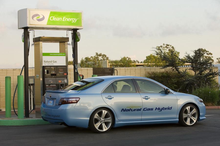  Toyota Camry CNG Hybrid Concept 2008 года  (фото 3 из 34)